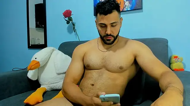 Snapshot of ETHAN_ROX chatting on January 13, 10:45 pm ETHAN ROX online show from January 13, 10:45 pm