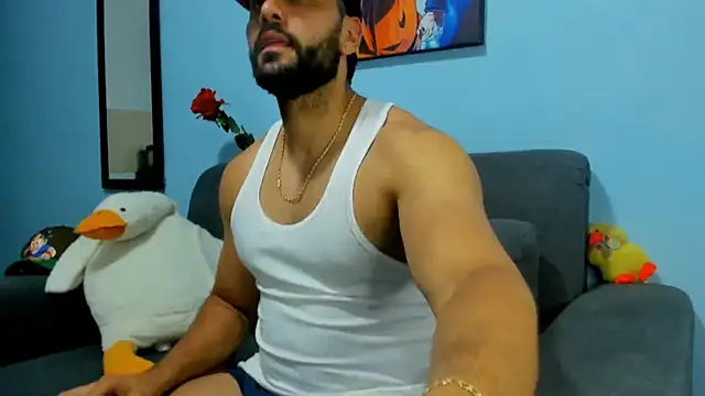 Snapshot of ETHAN_ROX chatting on January 22, 7:13 pm ETHAN ROX online show from January 22, 7:13 pm