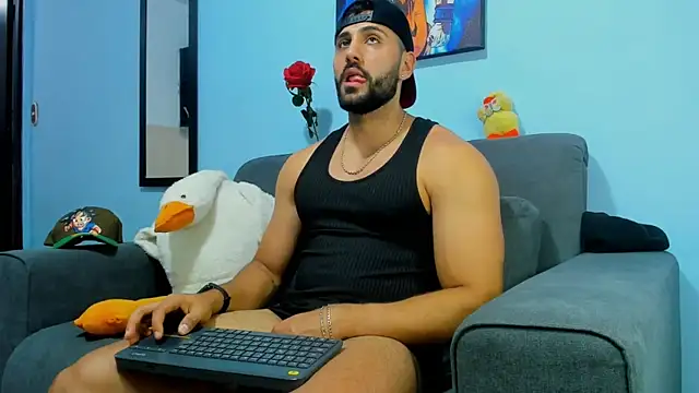 Snapshot of ETHAN_ROX chatting on February 4, 8:38 pm ETHAN ROX online show from February 4, 8:38 pm