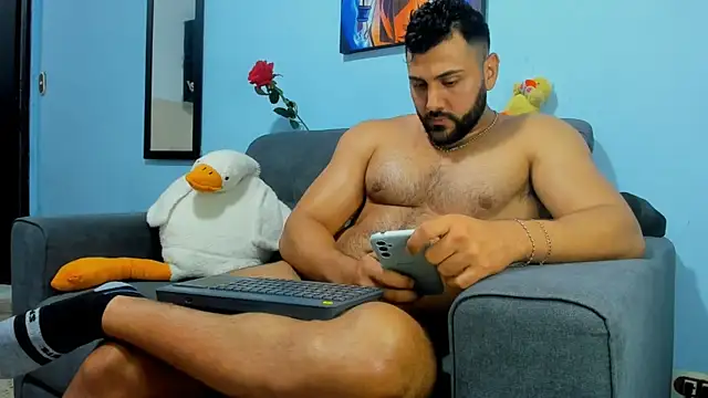 Snapshot of ETHAN_ROX chatting on February 27, 11:04 pm ETHAN ROX online show from February 27, 11:04 pm