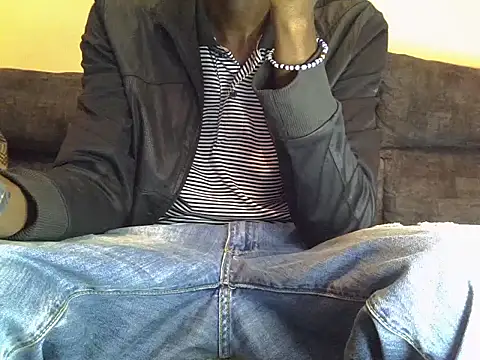 Snapshot of Delicious-D chatting on February 14, 7:23 pm Delicious-D online show from February 14, 7:23 pm