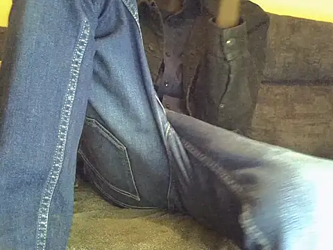 Snapshot of Delicious-D chatting on February 16, 8:00 pm Delicious-D online show from February 16, 8:00 pm