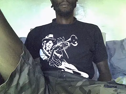 Snapshot of Delicious-D chatting on March 12, 5:57 am Delicious-D online show from March 12, 5:57 am