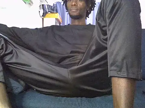 Snapshot of Delicious-D chatting on November 19, 5:29 am Delicious-D online show from November 19, 5:29 am