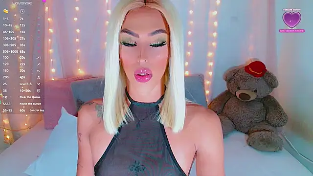 Snapshot of AlanaBekeer chatting on November 7, 8:09 pm AlanaBekeer online show from November 7, 8:09 pm