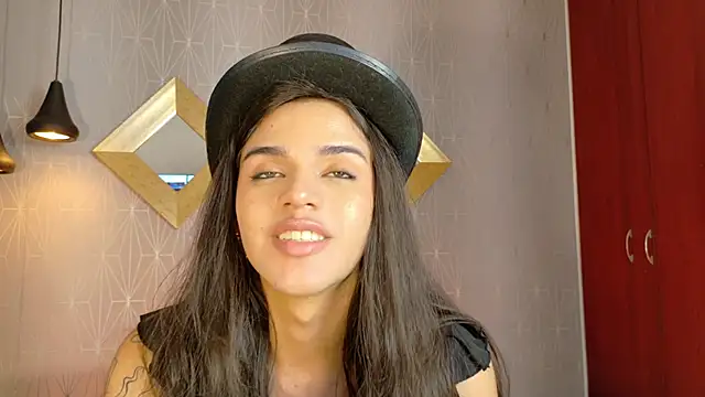 Snapshot of NoahCasstro chatting on December 18, 10:35 pm NoahCasstro online show from December 18, 10:35 pm