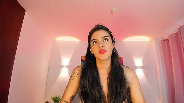 Snapshot of NoahCasstro chatting on January 10, 10:36 pm NoahCasstro online show from January 10, 10:36 pm