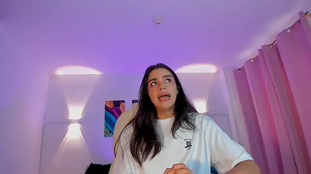 Snapshot of NoahCasstro chatting on January 11, 10:07 pm NoahCasstro online show from January 11, 10:07 pm