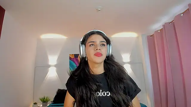 Snapshot of NoahCasstro chatting on January 12, 6:59 pm NoahCasstro online show from January 12, 6:59 pm