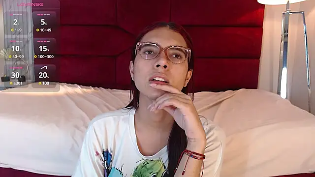 Snapshot of sara_saenz99 chatting on January 26, 1:52 am sara saenz99 online show from January 26, 1:52 am