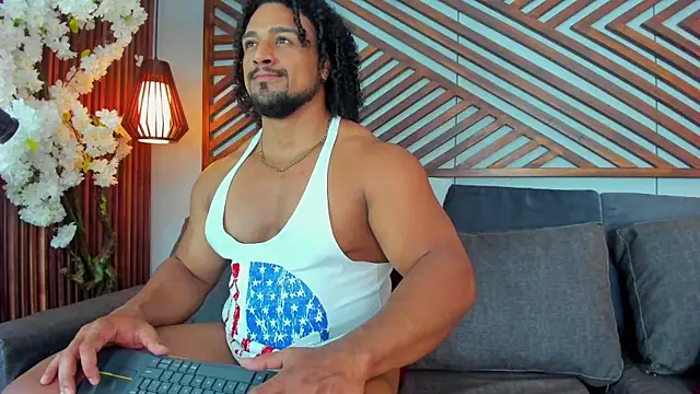 MikeEstevess online show from May 24, 3:33 am