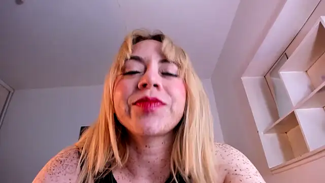 valerie luxe  online show from March 21, 8:19 am