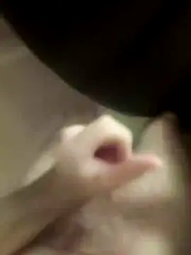 Snapshot of hungandnerdy420 chatting on September 15, 7:47 pm hungandnerdy420 online show from September 15, 7:47 pm