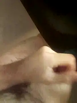 Snapshot of hungandnerdy420 chatting on October 1, 10:05 pm hungandnerdy420 online show from October 1, 10:05 pm