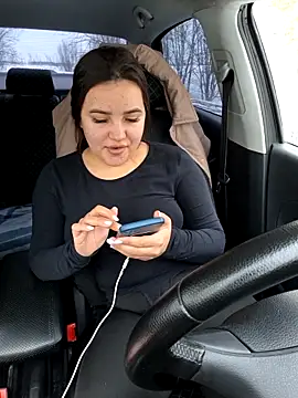 stacy stoone online show from March 5, 12:00 pm