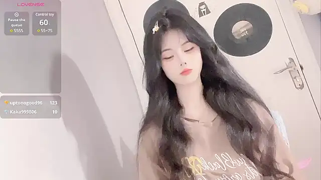 Qedgjwyz1 online show from March 11, 3:16 am