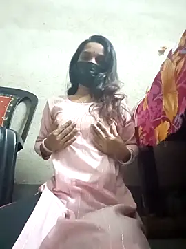 REVA DARLING online show from November 9, 3:43 pm