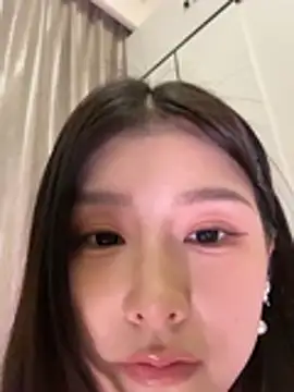 Momoever123456 online show from February 11, 3:17 pm