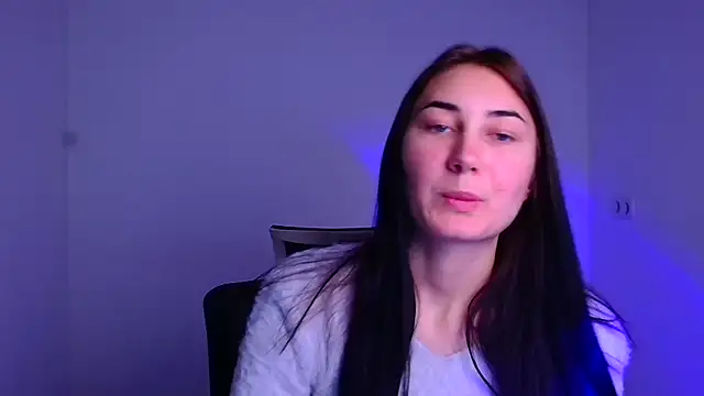 Jennifer Blum online show from December 9, 5:40 am