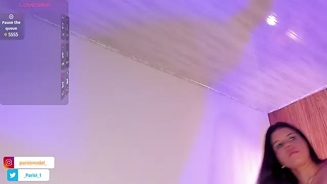 Snapshot of _PARISI_ chatting on March 18, 9:43 pm PARISI online show from March 18, 9:43 pm