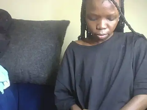 Snapshot of Baddie_Floxxy chatting on June 16, 11:35 am Baddie Floxxy online show from June 16, 11:35 am