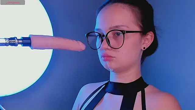 bitchpeace  online show from July 11, 8:33 pm