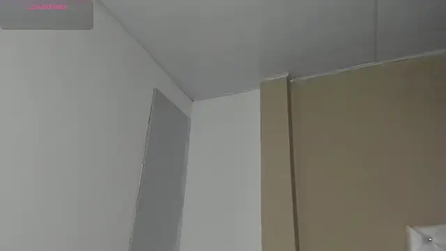 Snapshot of SofiaBrouw chatting on October 22, 11:21 am SofiaBrouw online show from October 22, 11:21 am