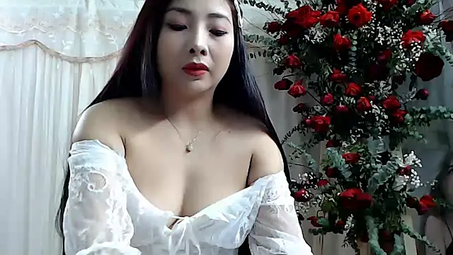 Snapshot of MiMi_0293 chatting on December 22, 9:22 am MiMi 0293 online show from December 22, 9:22 am