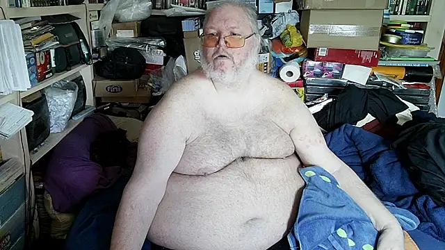 hadeszeuss2 online show from April 13, 2:22 pm