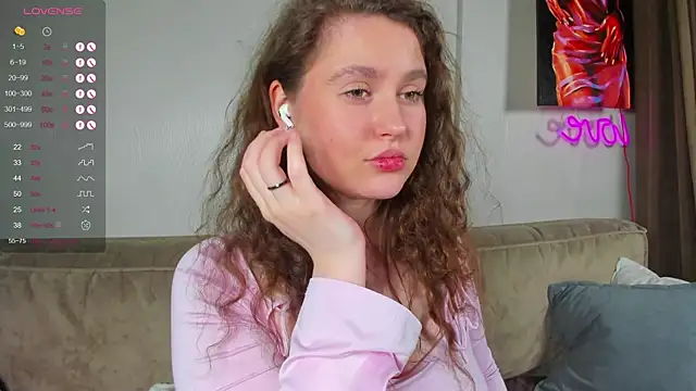 Snapshot of My_Emmy chatting on January 27, 7:03 pm My Emmy online show from January 27, 7:03 pm