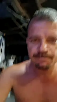 Snapshot of Davo84123 chatting on July 23, 6:55 am Davo84123 online show from July 23, 6:55 am