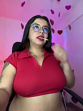 Snapshot of Devilsweet17 chatting on February 14, 12:09 am Devilsweet17 online show from February 14, 12:09 am