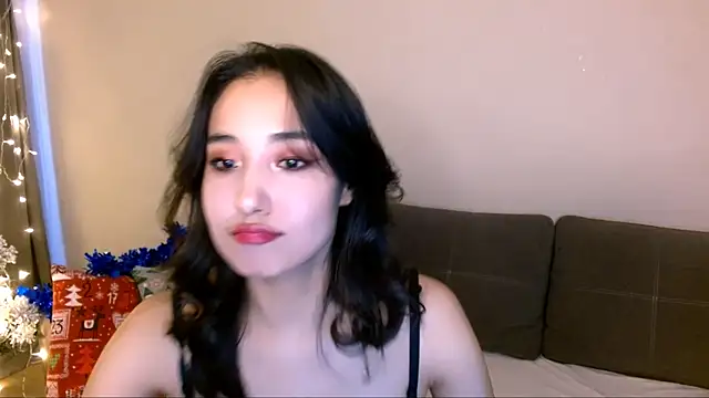 Snapshot of Li_noen chatting on December 19, 8:56 am Li noen online show from December 19, 8:56 am