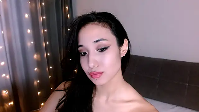 Snapshot of Li_noen chatting on February 5, 4:37 am Li noen online show from February 5, 4:37 am