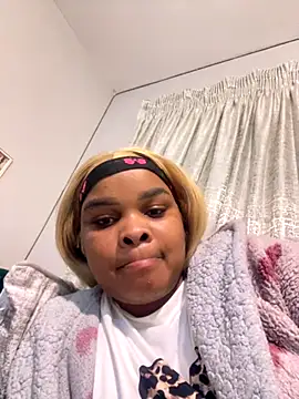 NaughtyKelly28 online show from October 20, 8:53 pm