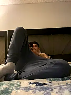 Esauhot online show from December 3, 4:14 am