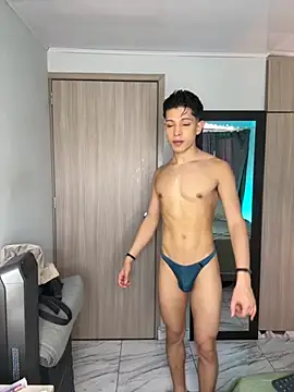 Snapshot of jade_candy_21 chatting on November 9, 7:34 pm jade candy 21 online show from November 9, 7:34 pm