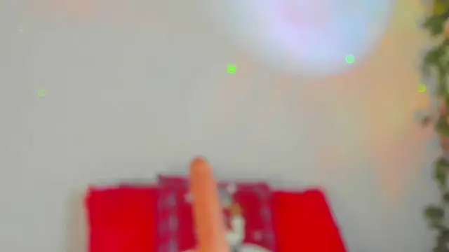 Snapshot of Dear_anne chatting on December 3, 9:34 pm Dear anne online show from December 3, 9:34 pm