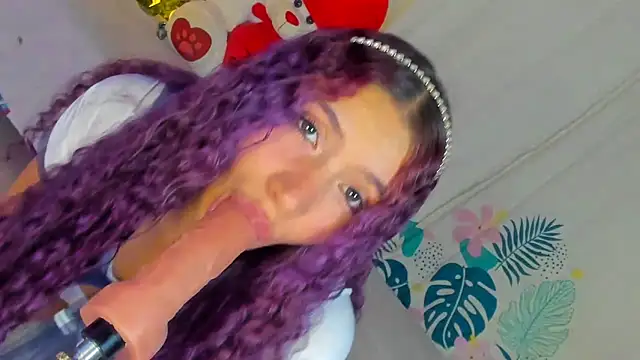 Snapshot of Dear_anne chatting on February 6, 11:15 pm Dear anne online show from February 6, 11:15 pm