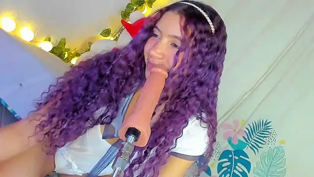 Snapshot of Dear_anne chatting on February 7, 2:50 am Dear anne online show from February 7, 2:50 am