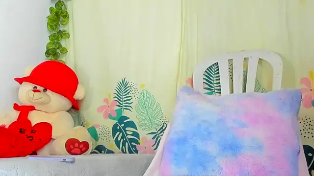 Snapshot of Dear_anne chatting on October 17, 1:09 am Dear anne online show from October 17, 1:09 am