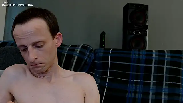 Snapshot of Dilldough405 chatting on October 9, 7:12 pm Dilldough405 online show from October 9, 7:12 pm