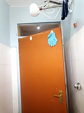 pretty-eyes23 online show from February 2, 12:02 pm