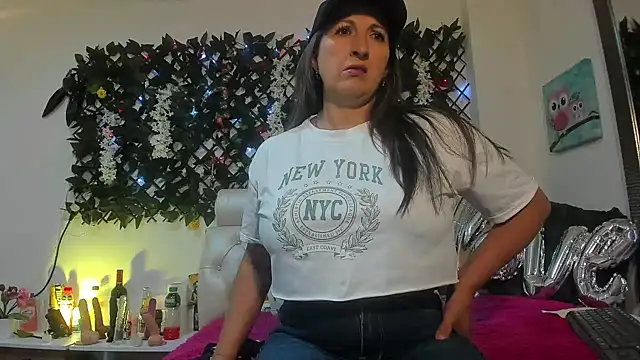 any mour online show from March 22, 5:31 pm