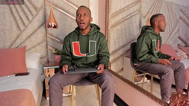 JamesParck online show from March 15, 12:24 pm