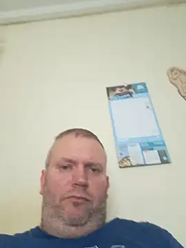 ShyBoy1982 online show from February 20, 1:40 pm