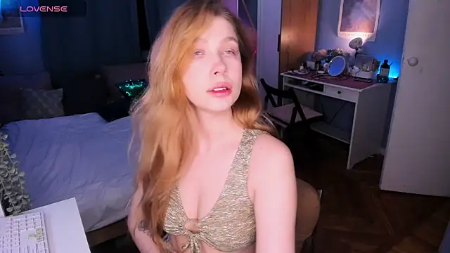 tenderdreams online show from December 12, 12:48 am