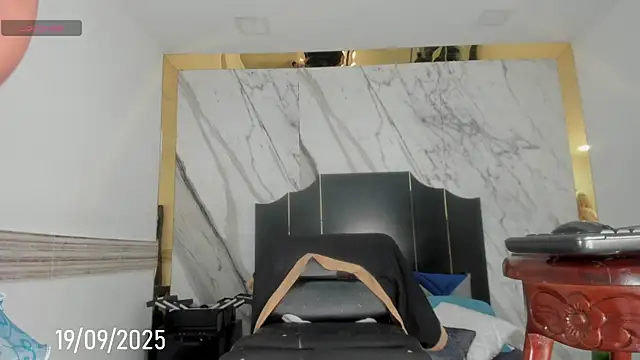 Snapshot of Victtoria_Parker chatting on September 19, 1:23 pm Victtoria Parker online show from September 19, 1:23 pm