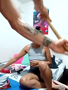 Leslly  online show from January 25, 11:00 pm