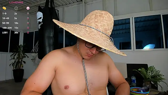 owengray2n online show from January 25, 5:07 am